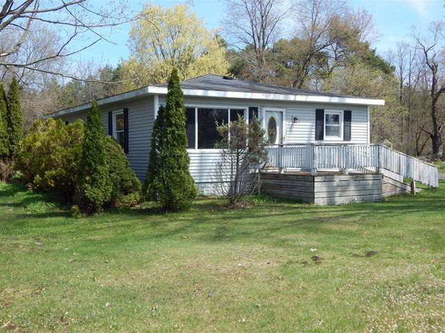 11392 E Apple Avenue, Ravenna, MI 49451