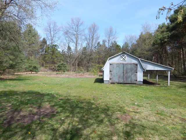 11392 E Apple Avenue, Ravenna, MI 49451