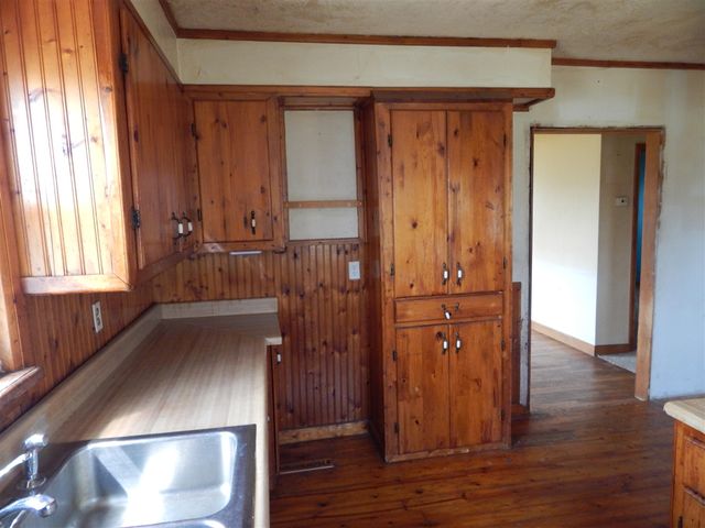 11392 E Apple Avenue, Ravenna, MI 49451