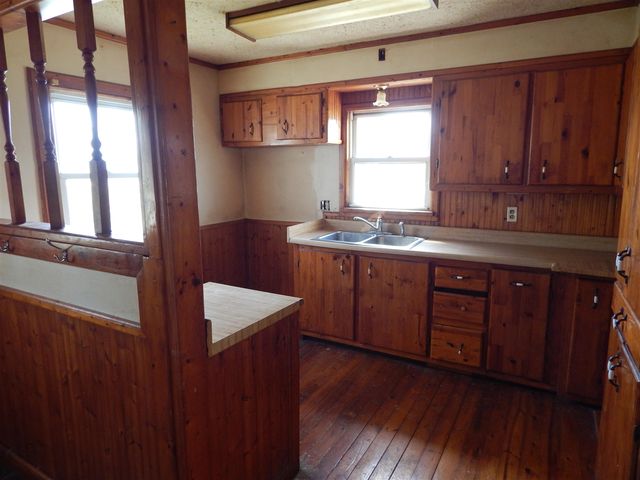 11392 E Apple Avenue, Ravenna, MI 49451