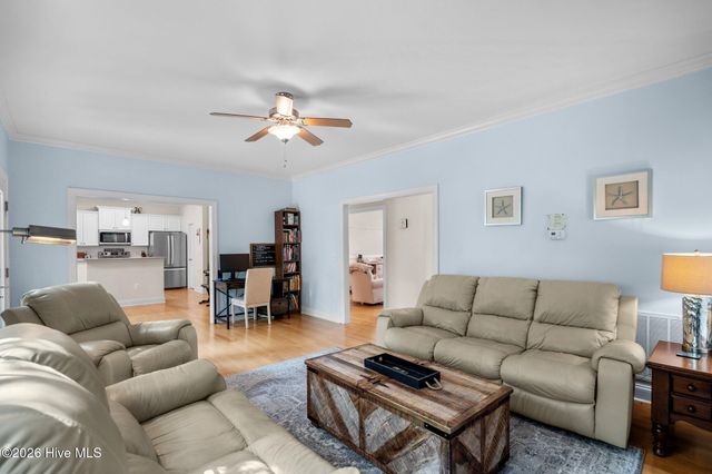 127 Headwaters Drive, Hampstead, NC 28443