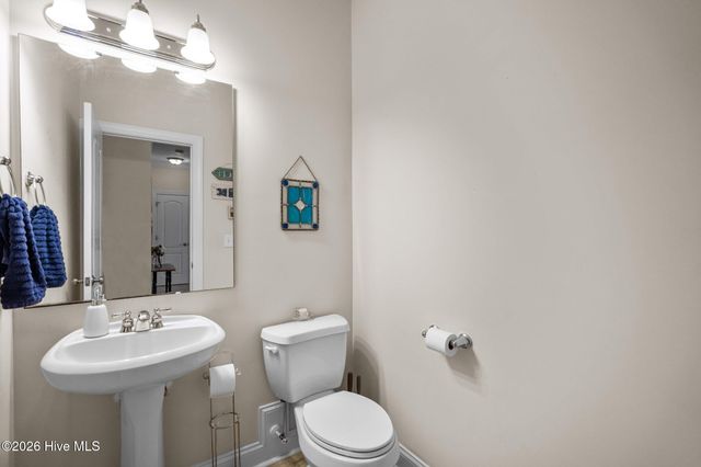 127 Headwaters Drive, Hampstead, NC 28443