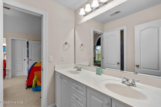 127 Headwaters Drive, Hampstead, NC 28443