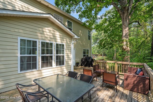127 Headwaters Drive, Hampstead, NC 28443