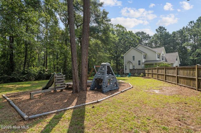 127 Headwaters Drive, Hampstead, NC 28443
