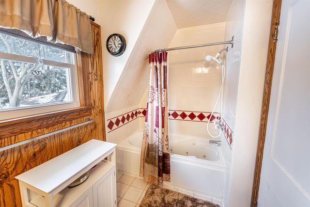 733 Eisenhower Avenue, Janesville, WI 53545