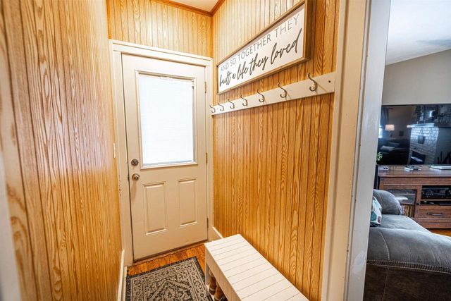 733 Eisenhower Avenue, Janesville, WI 53545