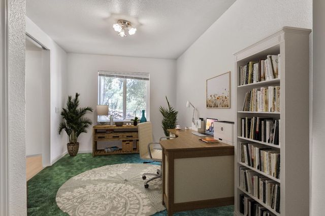 9719 Gary Dr, Browns Valley, CA 95918