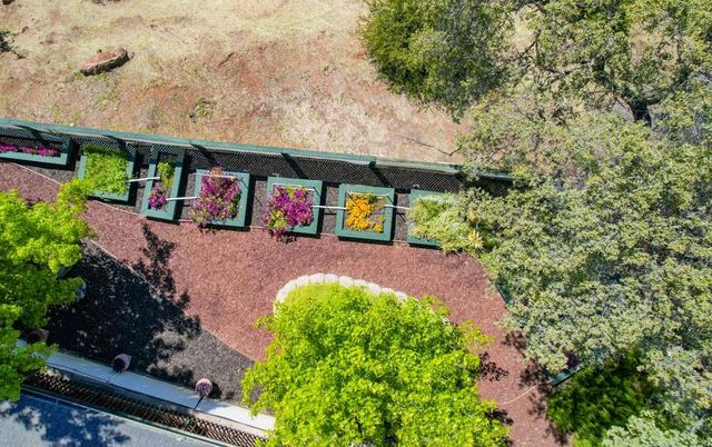 9719 Gary Dr, Browns Valley, CA 95918