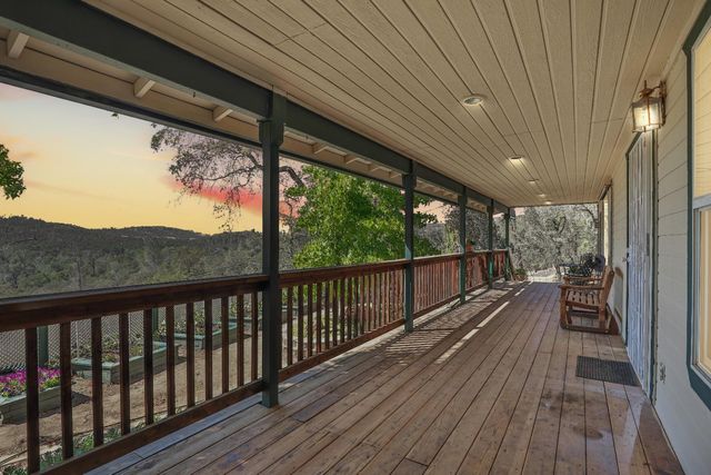 9719 Gary Dr, Browns Valley, CA 95918