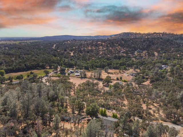 9719 Gary Dr, Browns Valley, CA 95918