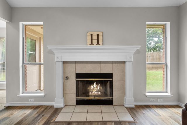115 S Blue Bonnet Circle, Justin, TX 76247