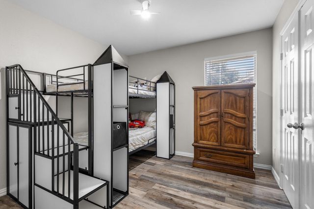 115 S Blue Bonnet Circle, Justin, TX 76247