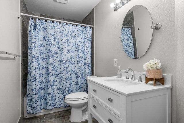 115 S Blue Bonnet Circle, Justin, TX 76247