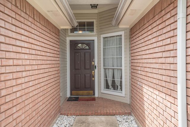 115 S Blue Bonnet Circle, Justin, TX 76247