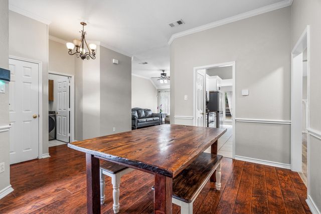 115 S Blue Bonnet Circle, Justin, TX 76247