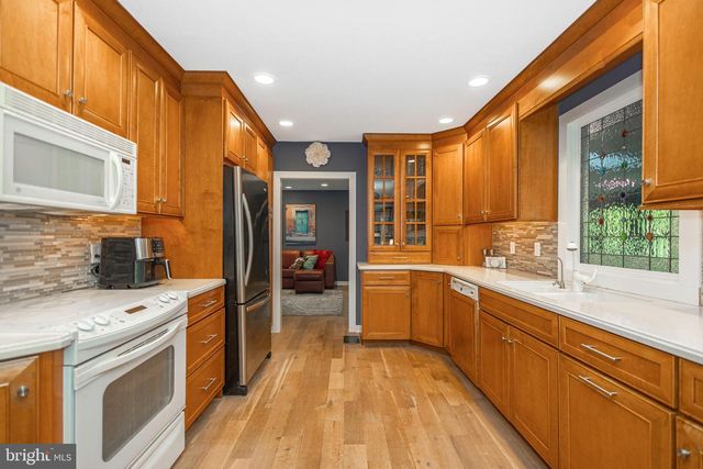 2214 STACKHOUSE DR, Yardley, PA 19067