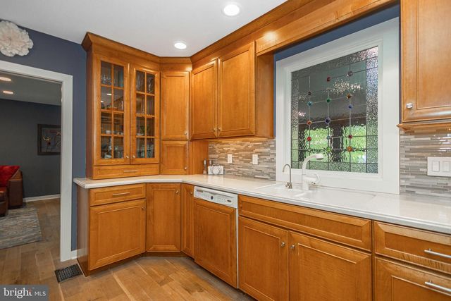 2214 STACKHOUSE DR, Yardley, PA 19067