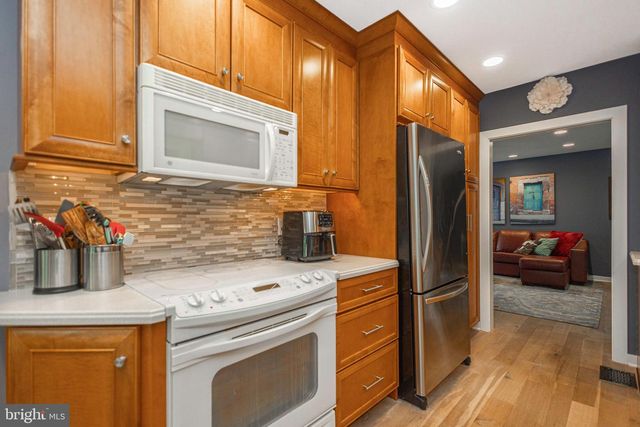 2214 STACKHOUSE DR, Yardley, PA 19067