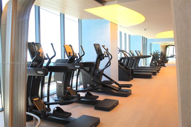 1000 Brickell Plaza 5908, Miami, FL 33131
