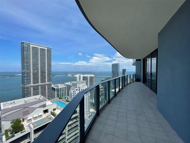 1000 Brickell Plaza 5908, Miami, FL 33131