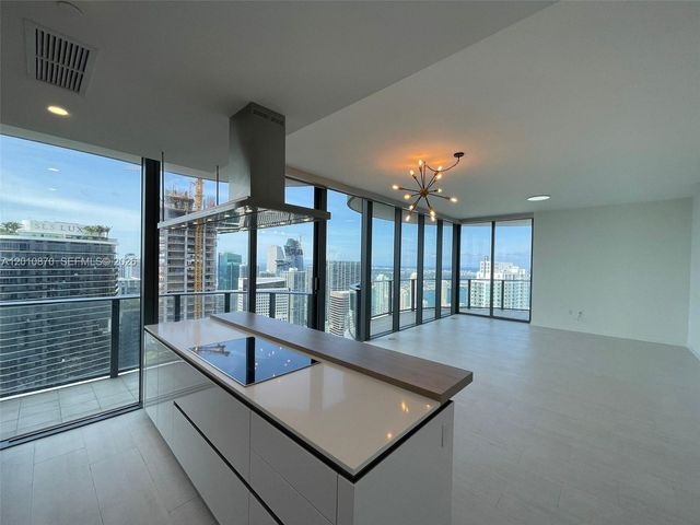1000 Brickell Plaza 5908, Miami, FL 33131