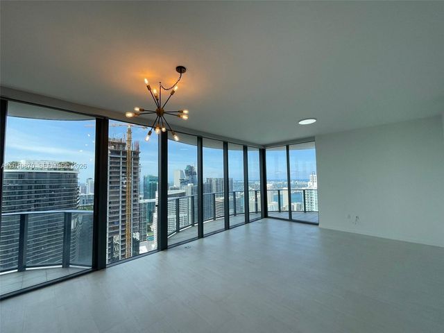 1000 Brickell Plaza 5908, Miami, FL 33131