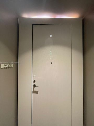 1000 Brickell Plaza 5908, Miami, FL 33131
