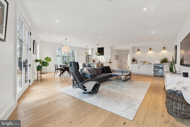 8100 GERMANTOWN AVE #A, Philadelphia, PA 19118