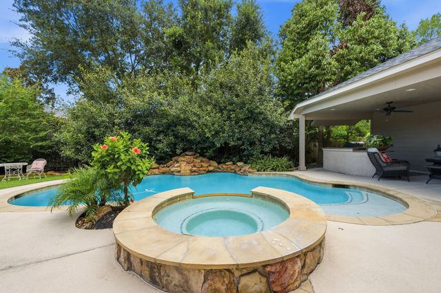 1319 Regal Shores Court, Kingwood, TX 77345