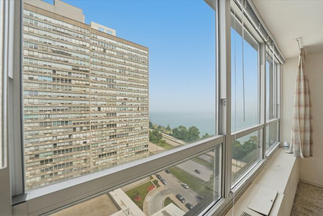 4800 S Chicago Beach Drive 1503S, Chicago, IL 60615