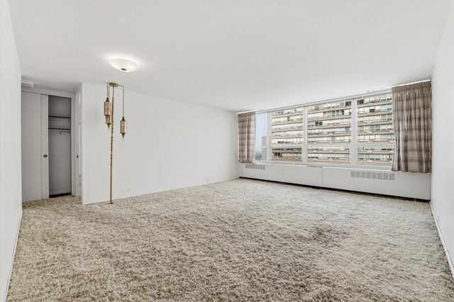 4800 S Chicago Beach Drive 1503S, Chicago, IL 60615