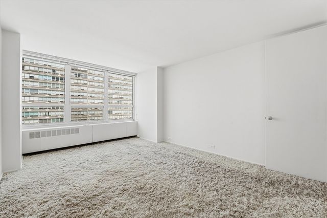 4800 S Chicago Beach Drive 1503S, Chicago, IL 60615