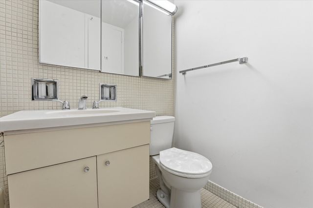 4800 S Chicago Beach Drive 1503S, Chicago, IL 60615