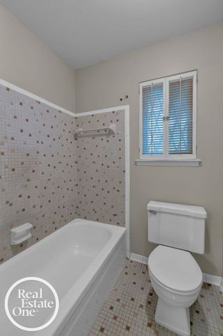 29225 Hayes Road, Warren, MI 48088