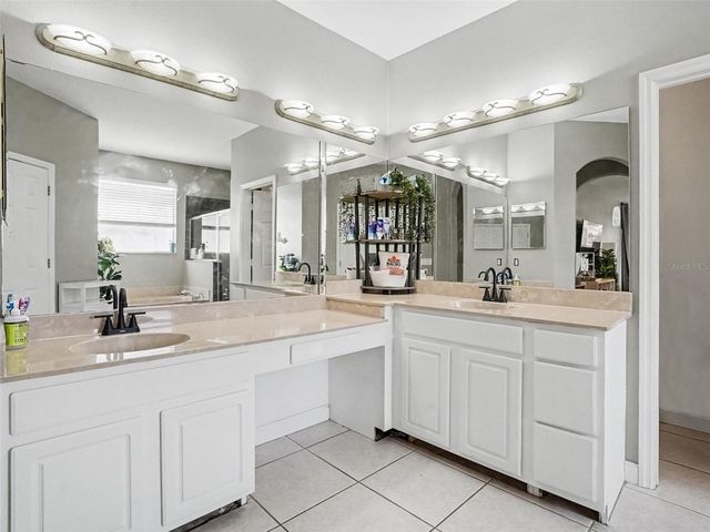 2102 GREEN ASH COURT, Winter Garden, FL 34787