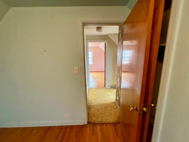 7456 W Seminole Street, Chicago, IL 60631