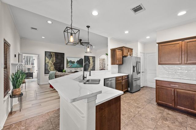 6318 Ezzard Charles Lane, Houston, TX 77091