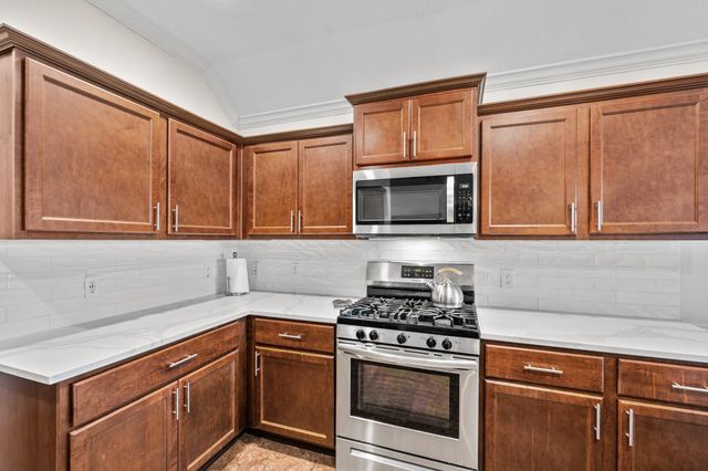 6318 Ezzard Charles Lane, Houston, TX 77091