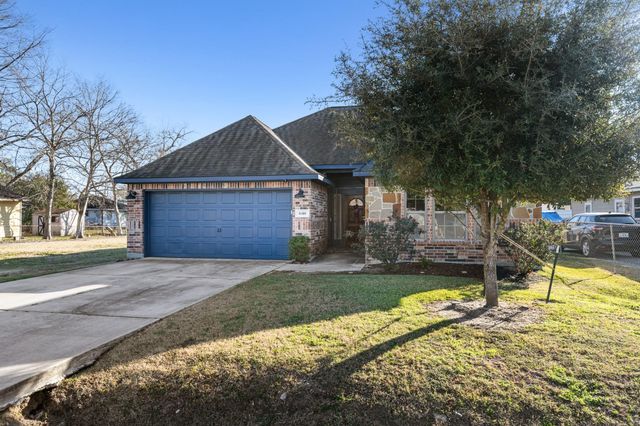 6318 Ezzard Charles Lane, Houston, TX 77091