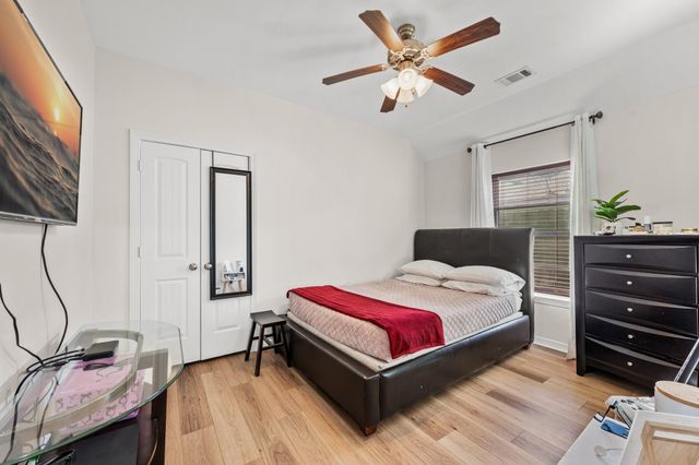 6318 Ezzard Charles Lane, Houston, TX 77091