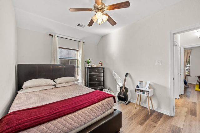 6318 Ezzard Charles Lane, Houston, TX 77091