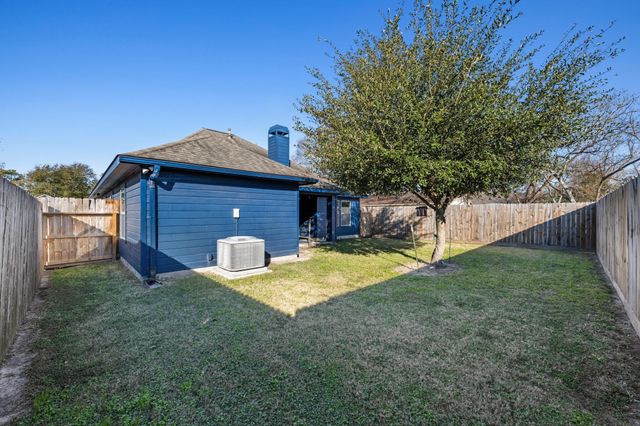 6318 Ezzard Charles Lane, Houston, TX 77091