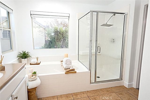 858 Calaveras, Corona, CA 92878