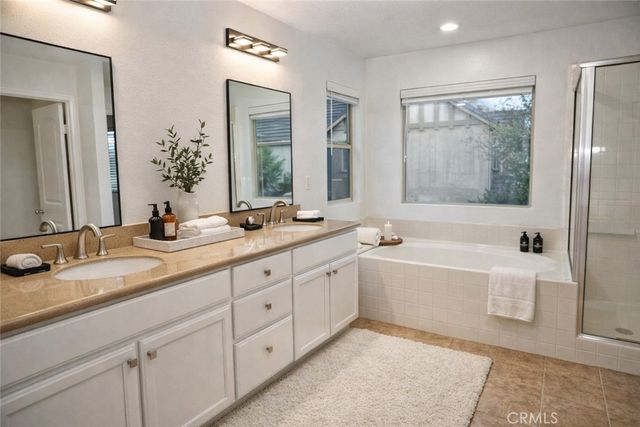 858 Calaveras, Corona, CA 92878