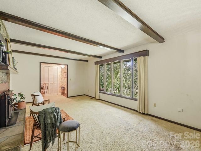 252 Big Stomp Road, Waynesville, NC 28786