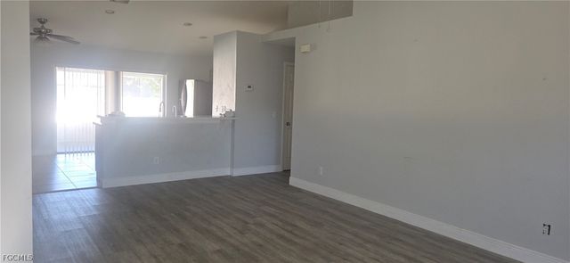 901 SW 11TH PL, Cape Coral, FL 33991