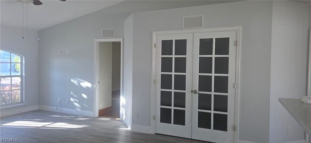 901 SW 11TH PL, Cape Coral, FL 33991