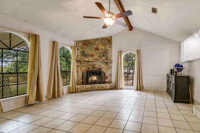 304 Lea LN, Wimberley, TX 78676
