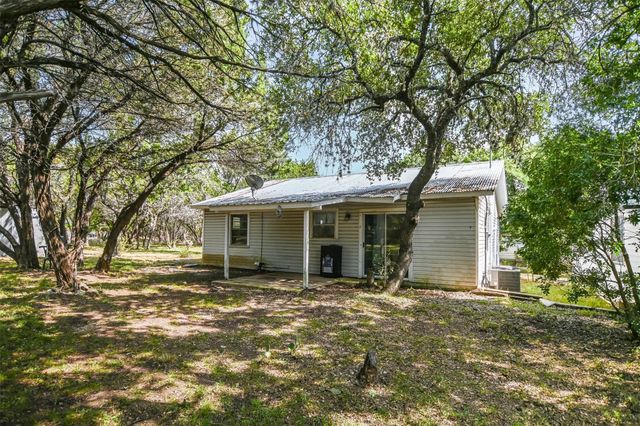 304 Lea LN, Wimberley, TX 78676